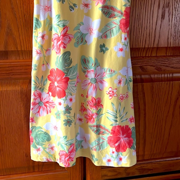 Almost FAMOUS SPAGHETTI ADJUSTABLE STRAPS FLORAL BODY CON DRESS - Picture 4 of 10